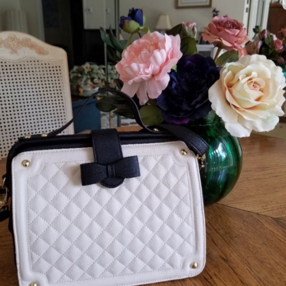 Betsey Johnson Black Bow and Beige Quilted Handbag
